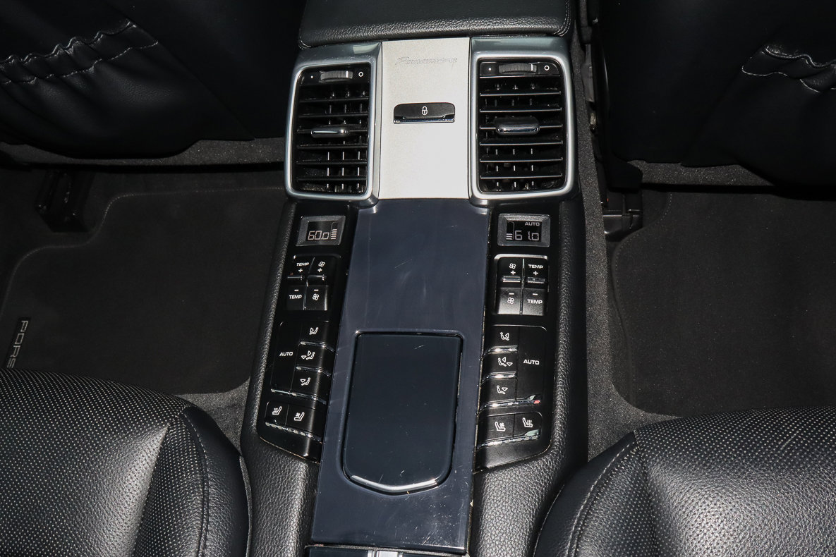 Used 2016 Porsche Panamera Edition image 22