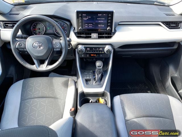 Used 2019 Toyota RAV4 XLE w/ Convenience Package AWD/4WD image 9