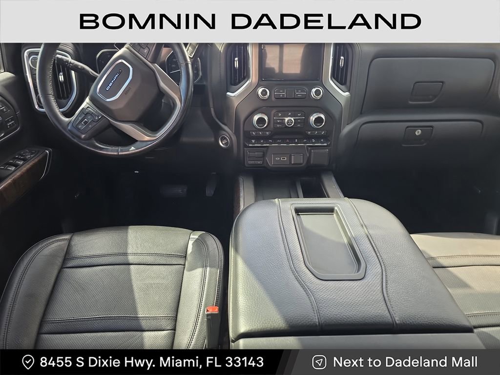 Used 2022 GMC Sierra 3500 Denali w/ Denali Ultimate Package image 17