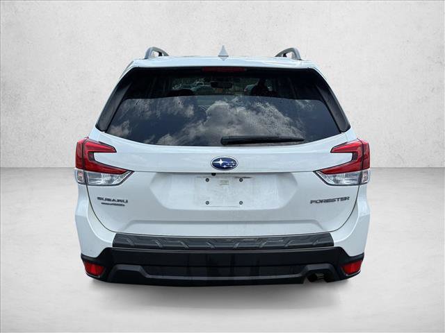 Used 2020 Subaru Forester Premium AWD/4WD image 6