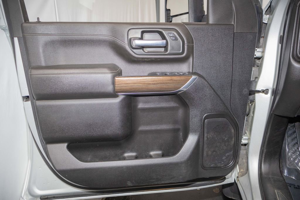 Used 2022 Chevrolet Silverado 2500 LT w/ Convenience Package AWD/4WD image 11