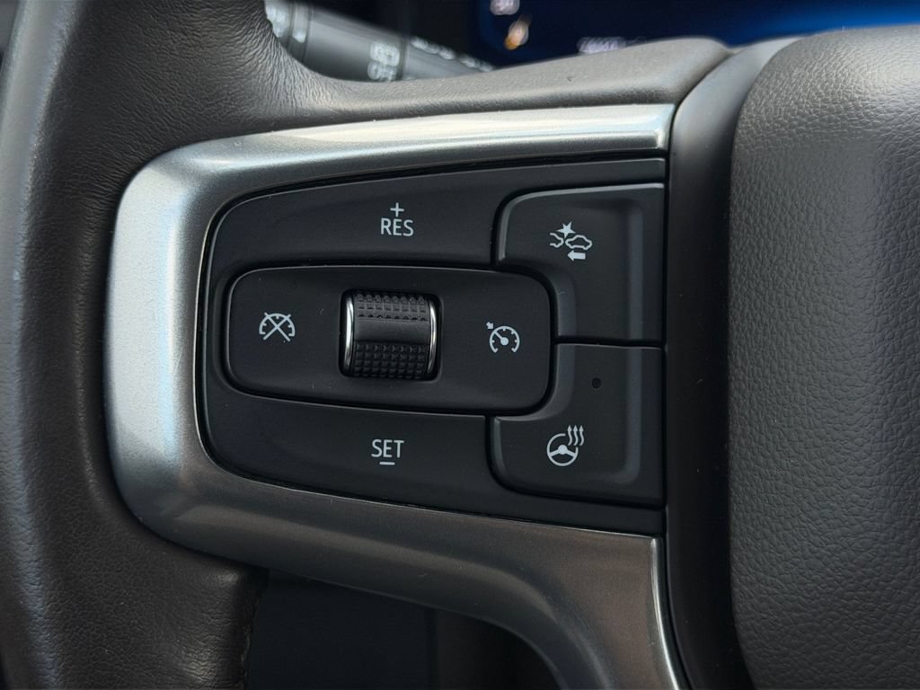 Used 2022 Chevrolet Suburban LT w/ Luxury Package AWD/4WD image 30