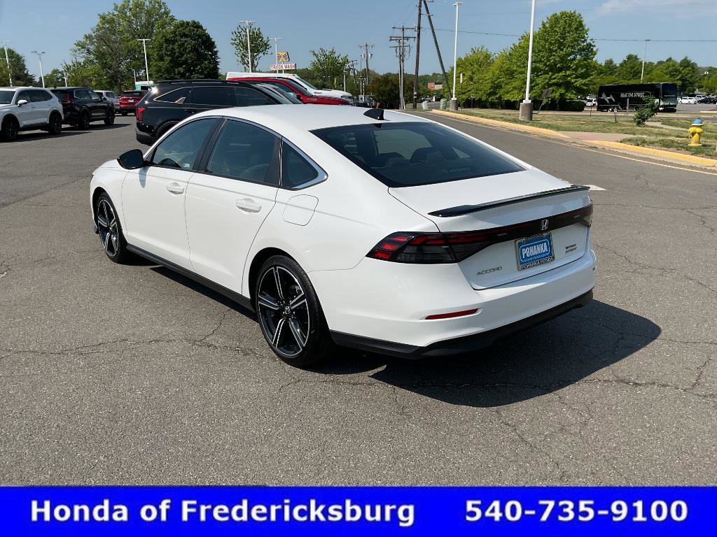 Used 2025 Honda Accord Sport image 4