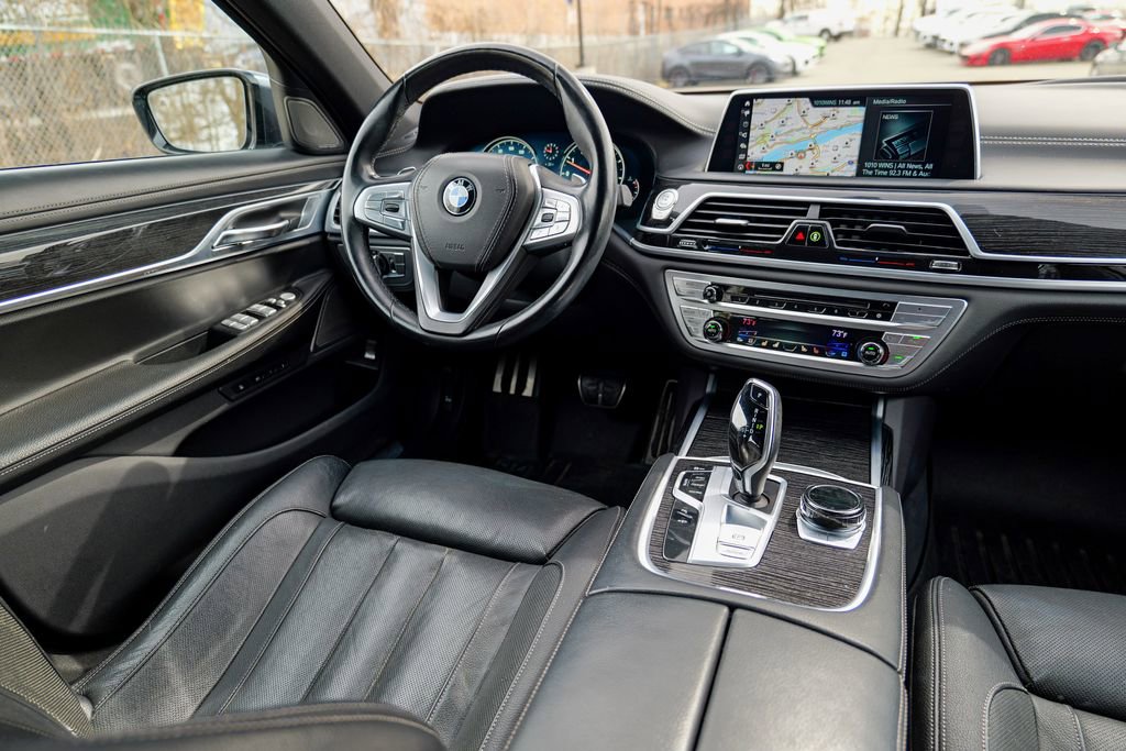 Used 2019 BMW 740i xDrive w/ Executive Package image 42