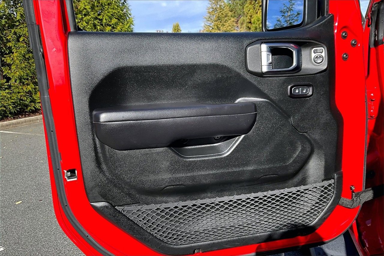 Certified 2020 Jeep Wrangler Sport image 23