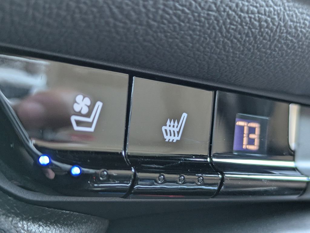 New 2025 Chevrolet Blazer Premier w/ Driver Confidence II Package FWD image 24