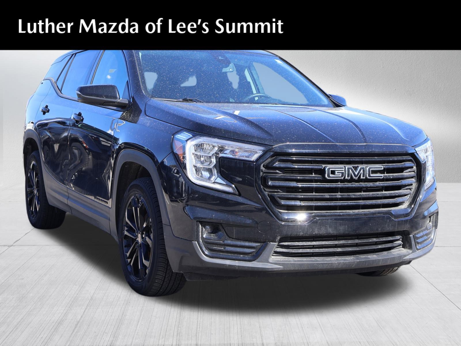 Used 2022 GMC Terrain SLT w/ Infotainment Package II image 1