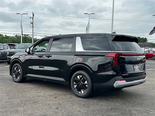 New 2026 Kia Carnival LXS image 5