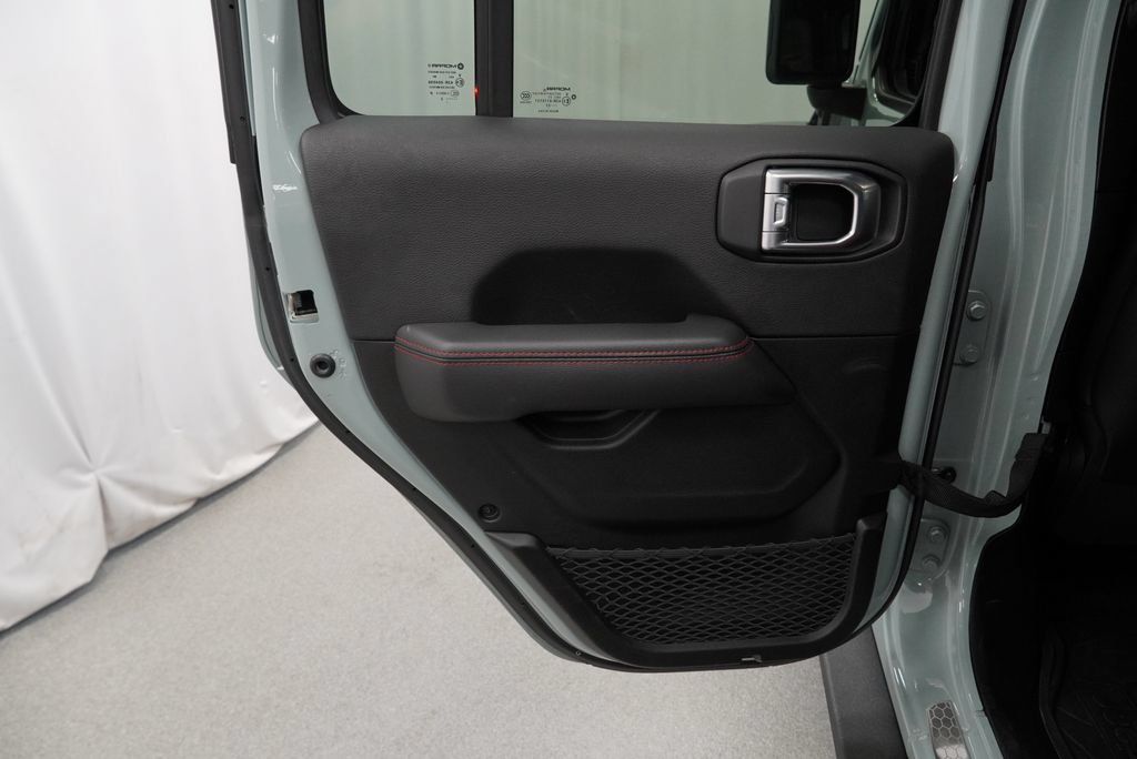 Used 2023 Jeep Wrangler Unlimited Rubicon 4xe AWD/4WD image 44