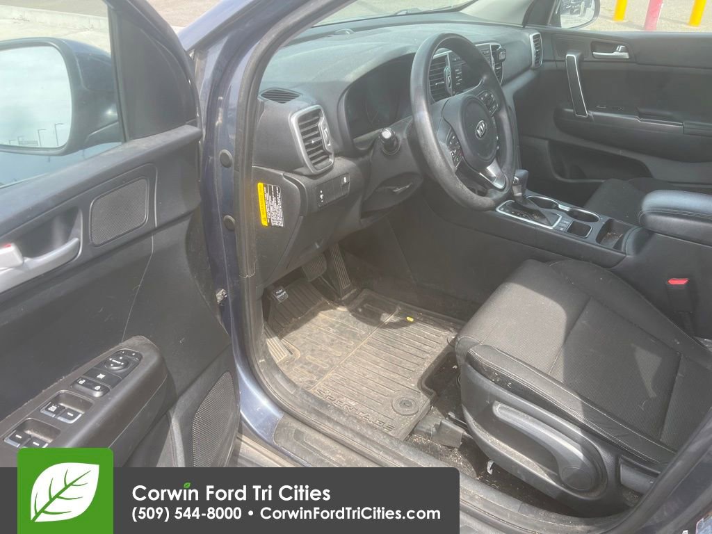Used 2018 Kia Sportage LX AWD/4WD image 2