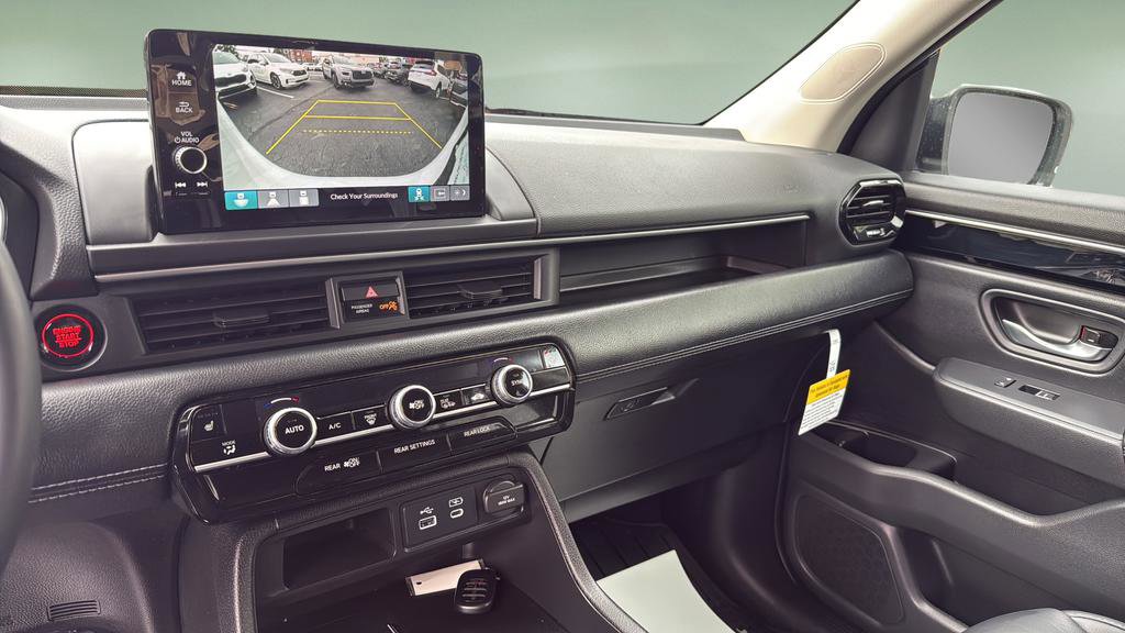 Used 2025 Honda Pilot EX-L image 31