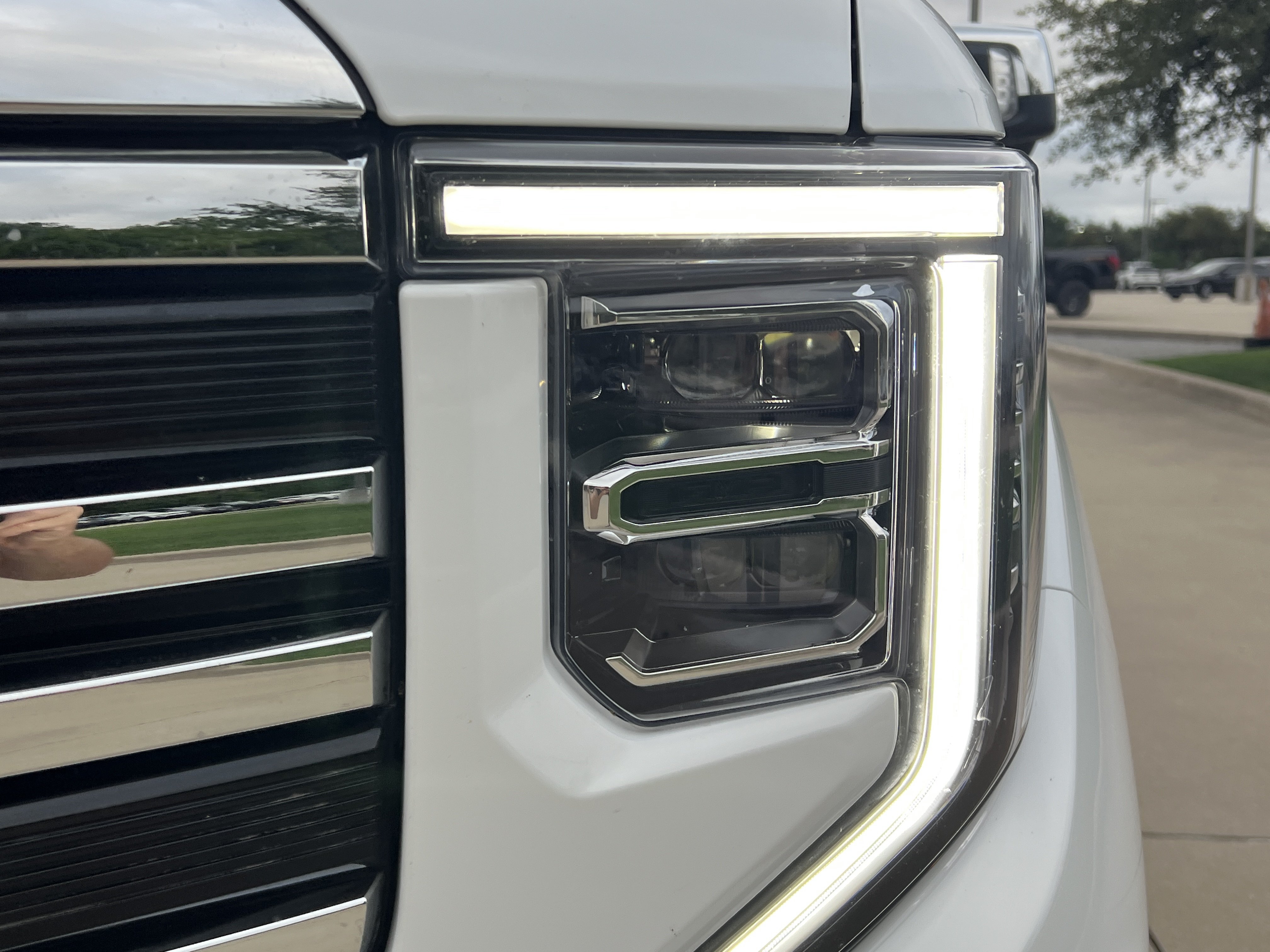 Used 2024 GMC Sierra 1500 SLT w/ SLT Premium Plus Package AWD/4WD image 6