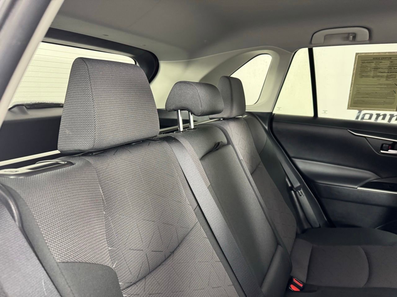 Used 2025 Toyota RAV4 XLE image 27