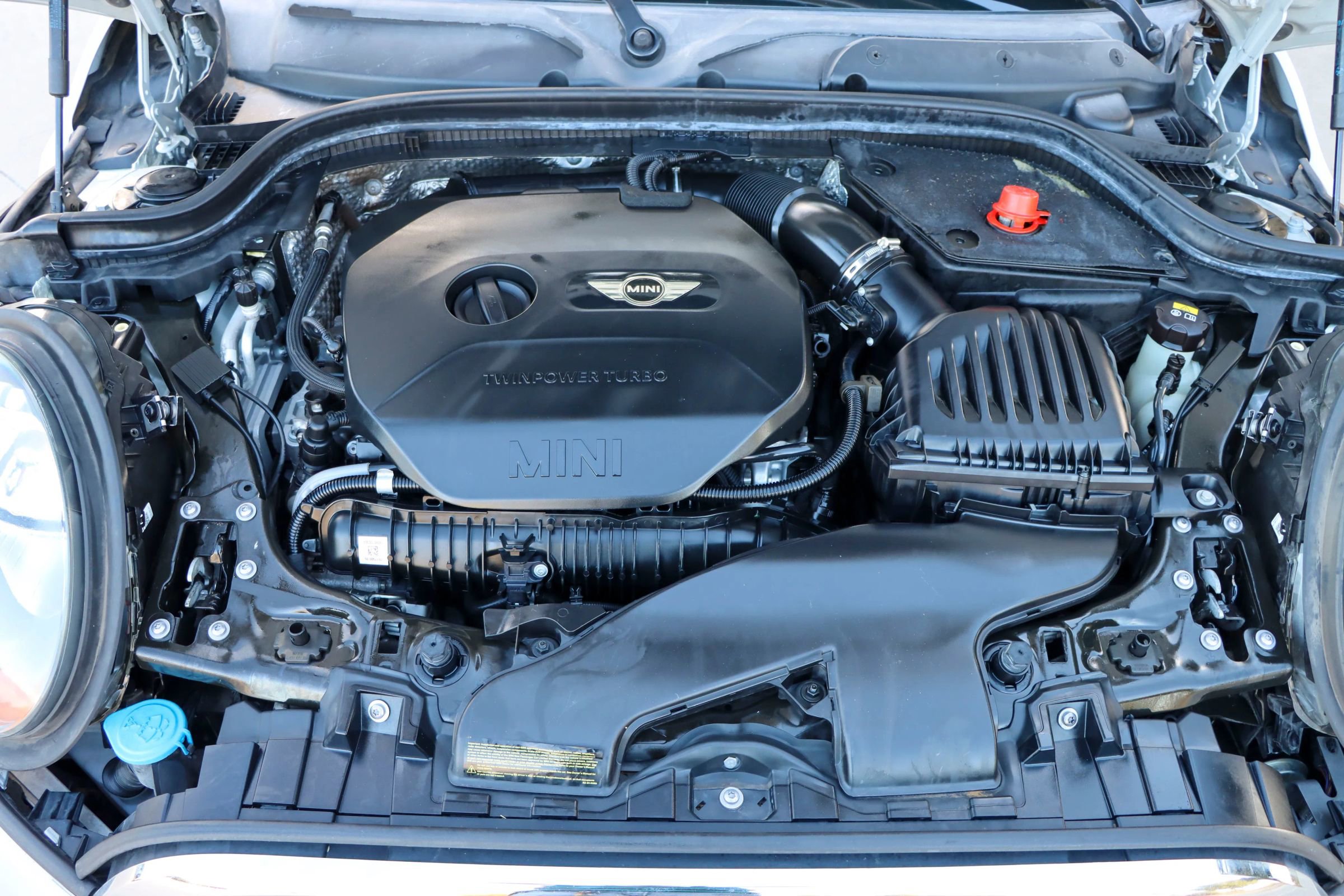 Used 2015 MINI Cooper S image 36