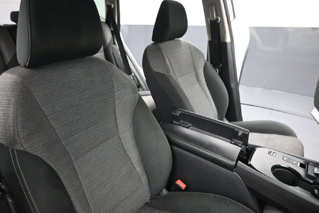 Used 2023 Nissan Rogue SV FWD image 29