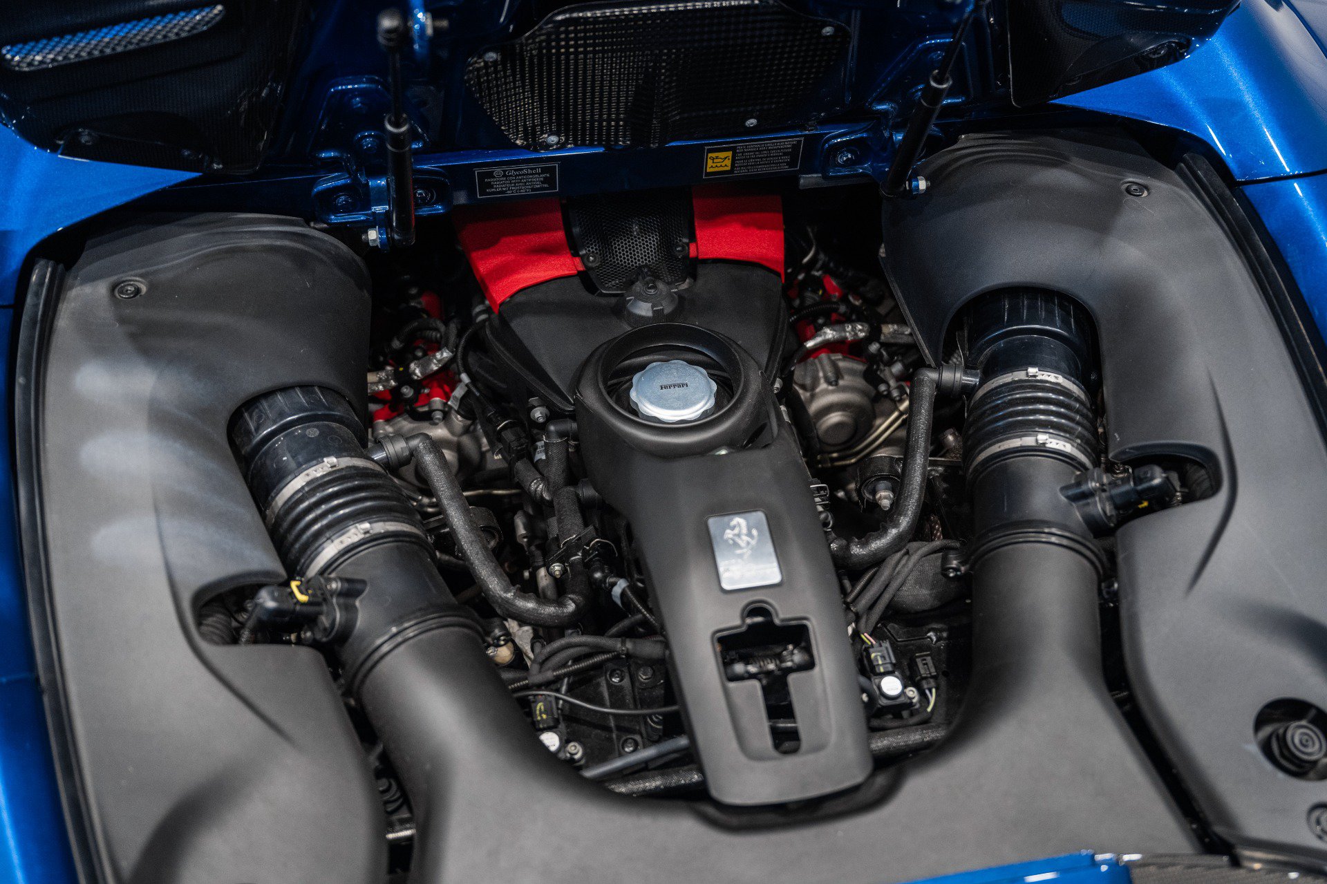 Used 2023 Ferrari F8 Tributo RWD image 14