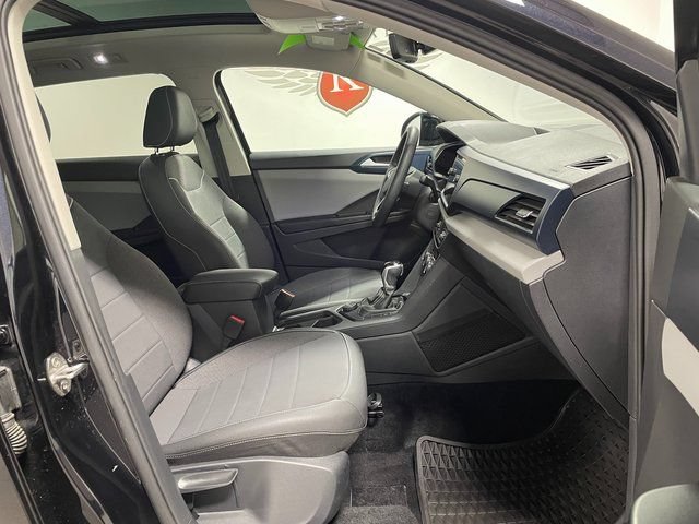 Used 2023 Volkswagen Taos SE w/ Panoramic Sunroof Package AWD/4WD image 24