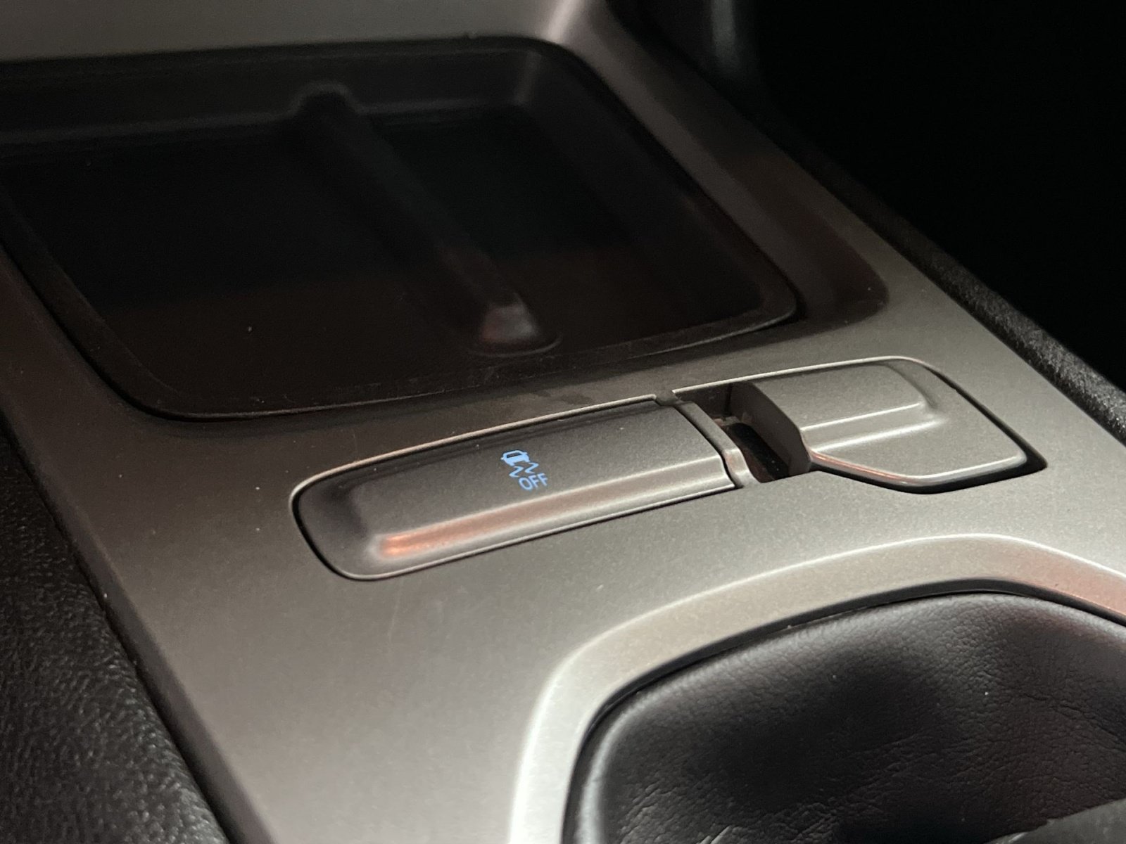 Used 2014 Chevrolet Camaro LS RWD image 34
