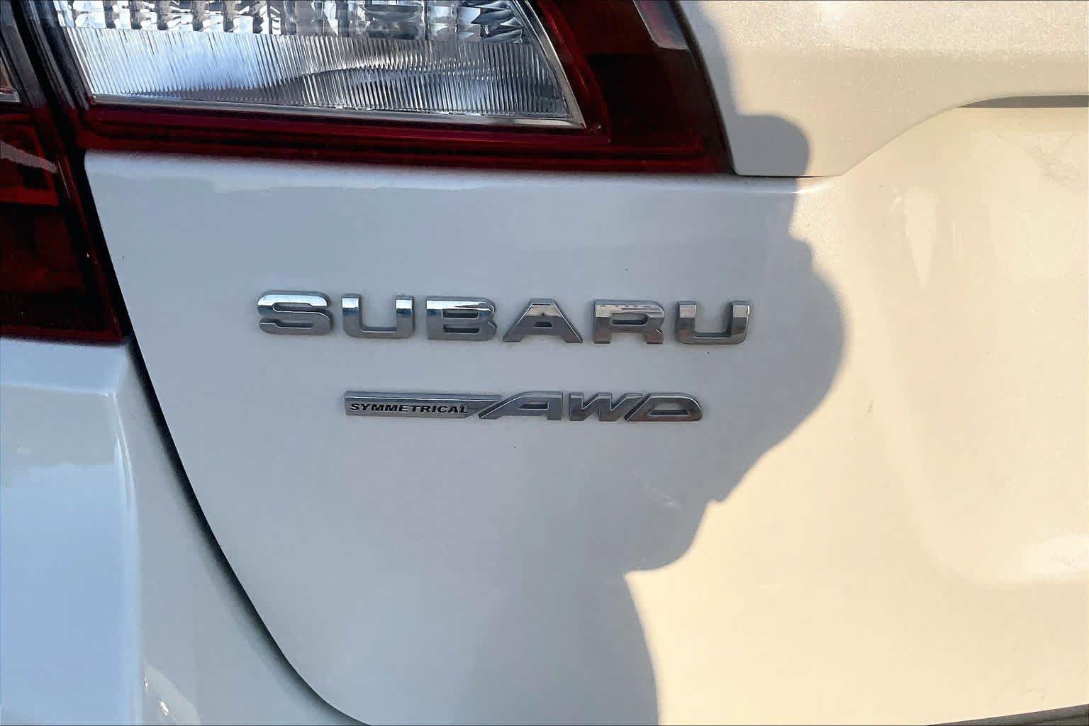 Used 2017 Subaru Outback 2.5i Touring w/ Popular Package #5A AWD/4WD image 31