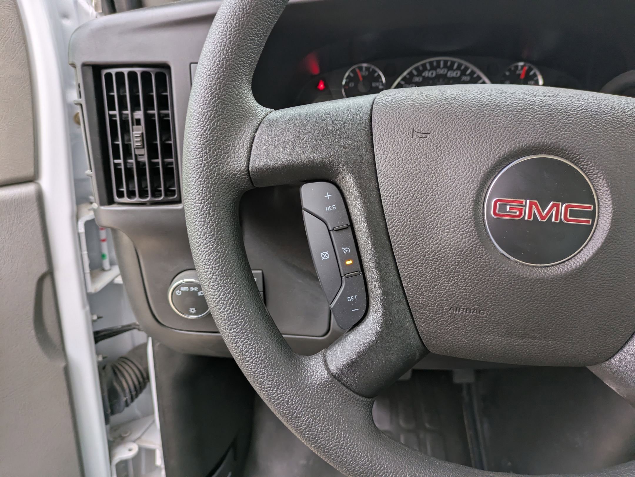 New 2024 GMC Savana 3500 w/ Power Convenience Package image 21