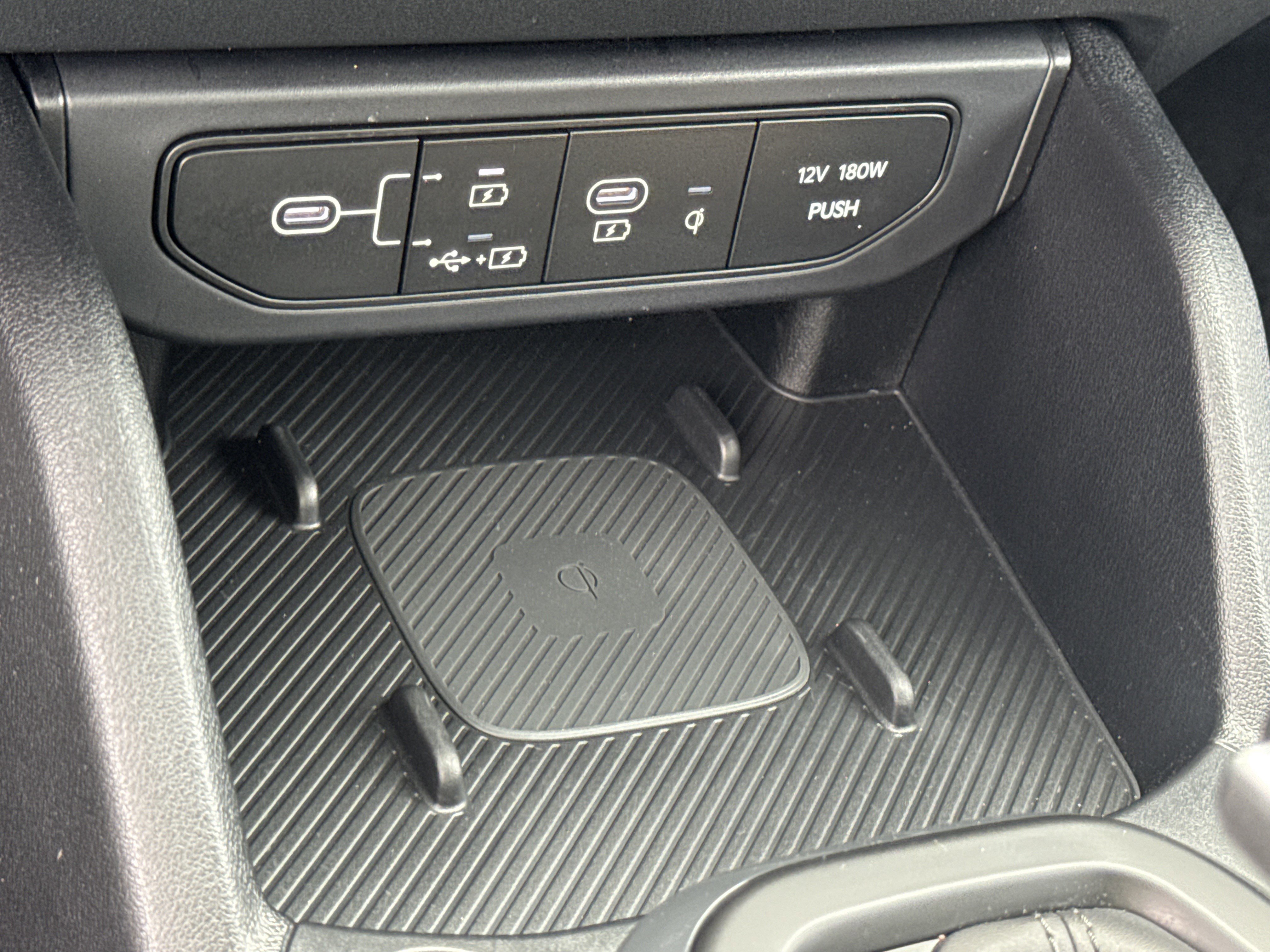 Certified 2025 Kia K4 EX image 33