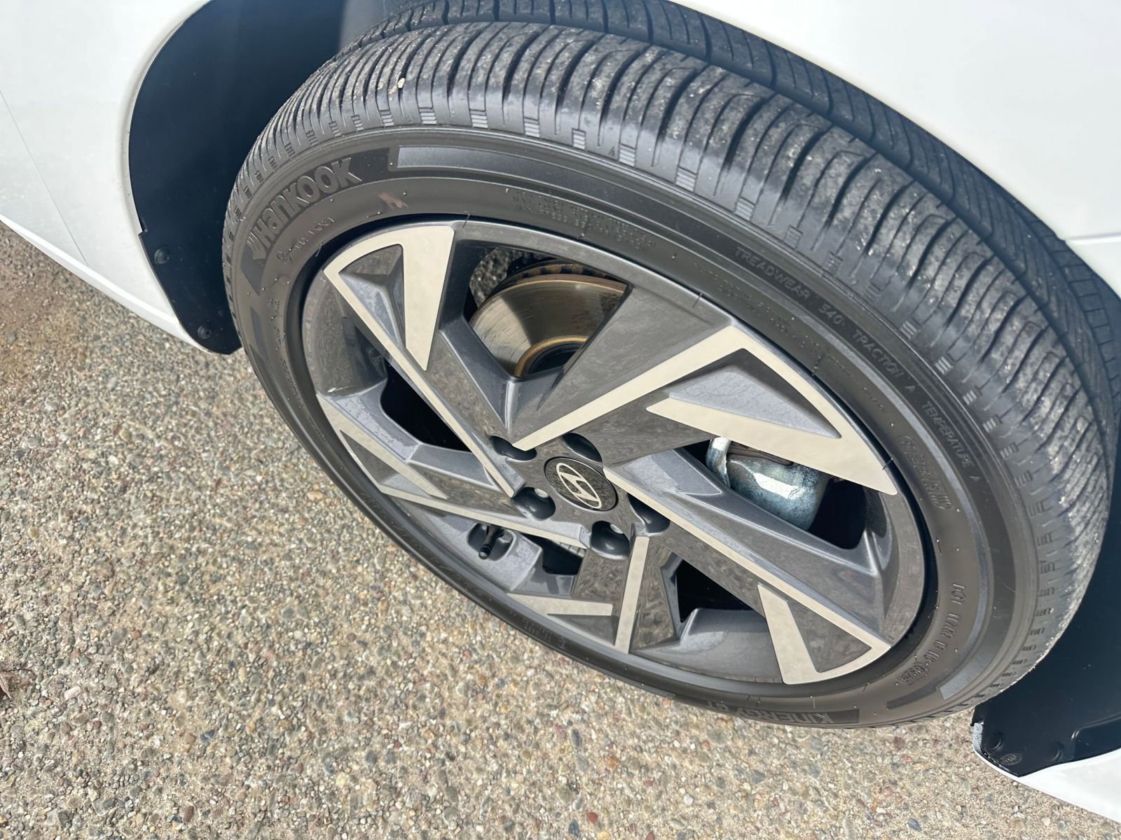 Used 2025 Hyundai Elantra SEL image 31