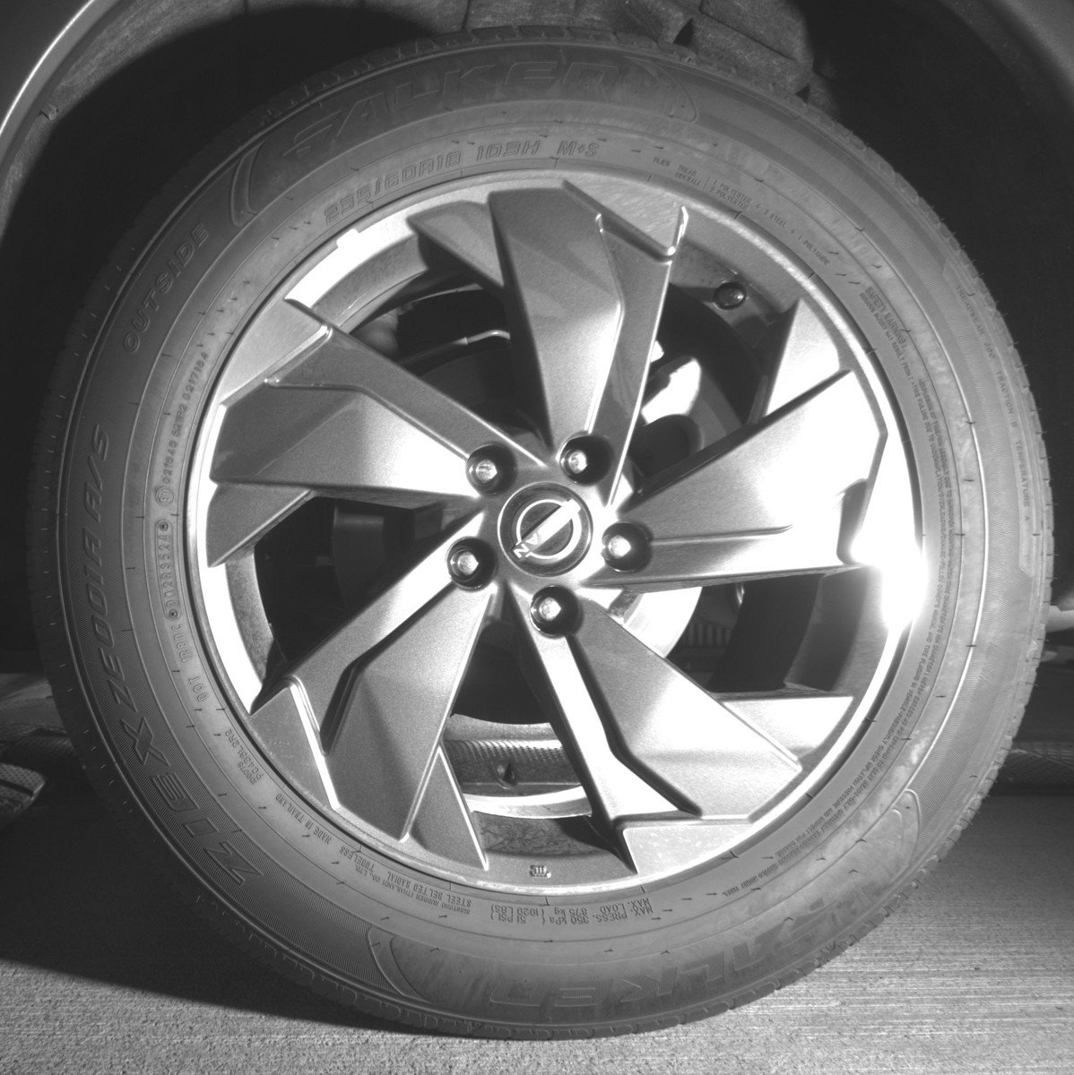 Used 2025 Nissan Rogue SV image 14