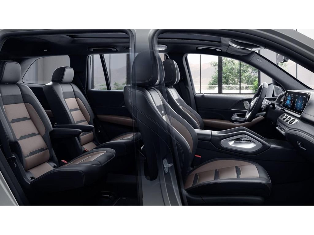 Used 2023 Mercedes-Benz GLS 63 AMG 4MATIC image 4