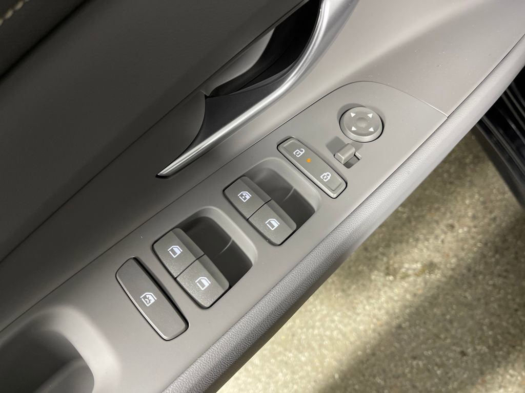 New 2026 Hyundai Elantra Sport image 18