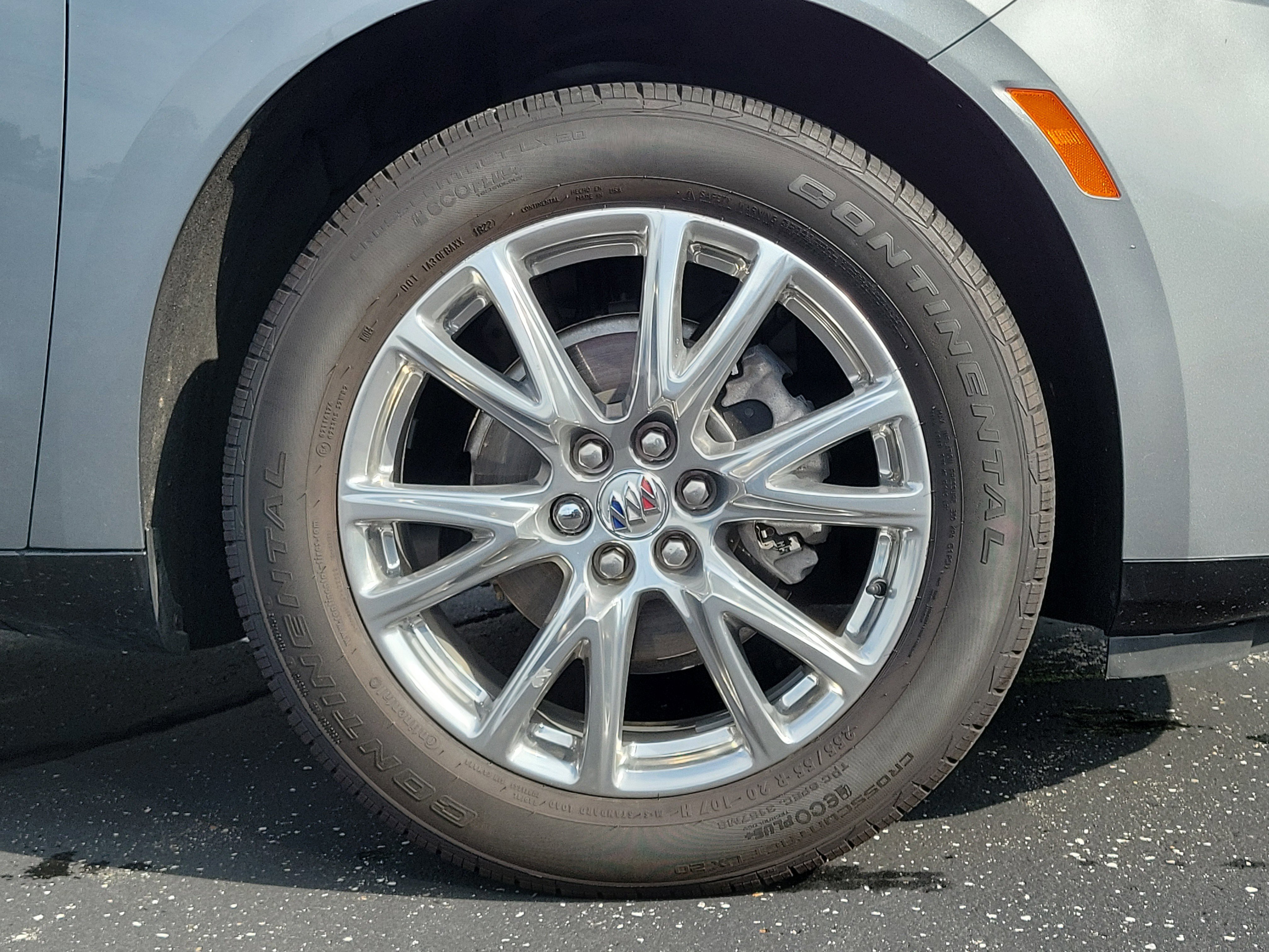 Used 2023 Buick Enclave Essence w/ Experience Buick Package image 5