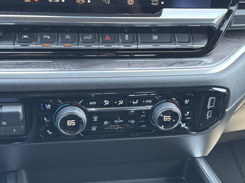 New 2026 Chevrolet Silverado 1500 LTZ w/ LTZ Premium Package RWD image 6