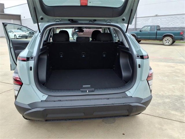 New 2026 Hyundai Kona SE image 16