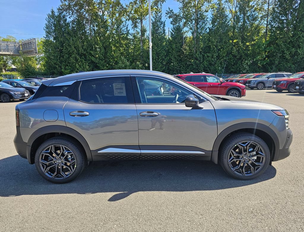 New 2026 Nissan Kicks SR w/ SR Premium Package AWD/4WD image 4