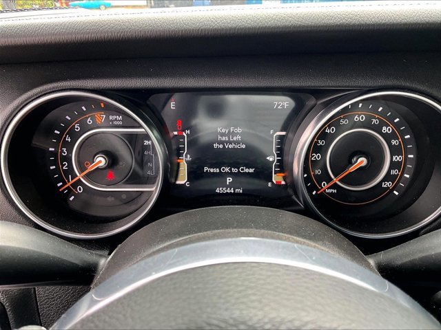 Used 2022 Jeep Gladiator Overland w/ Popular Equipment Package AWD/4WD image 21
