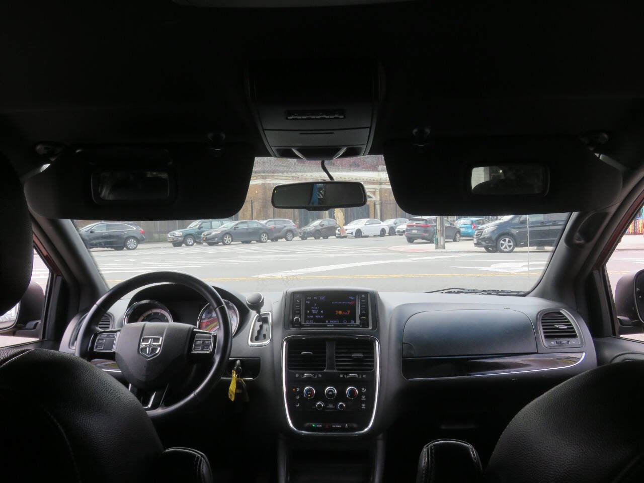 Used 2018 Dodge Grand Caravan SXT w/ Blacktop Package image 13