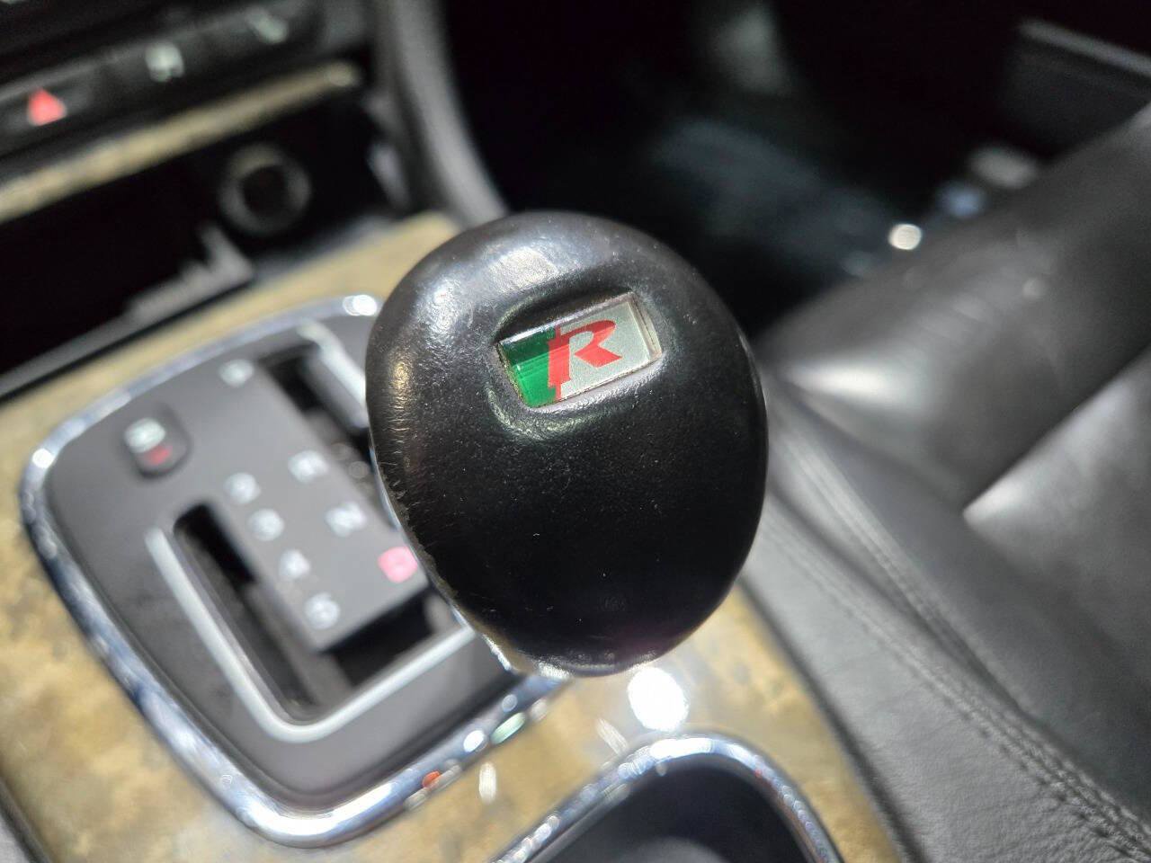 Used 2005 Jaguar S-TYPE R RWD image 80