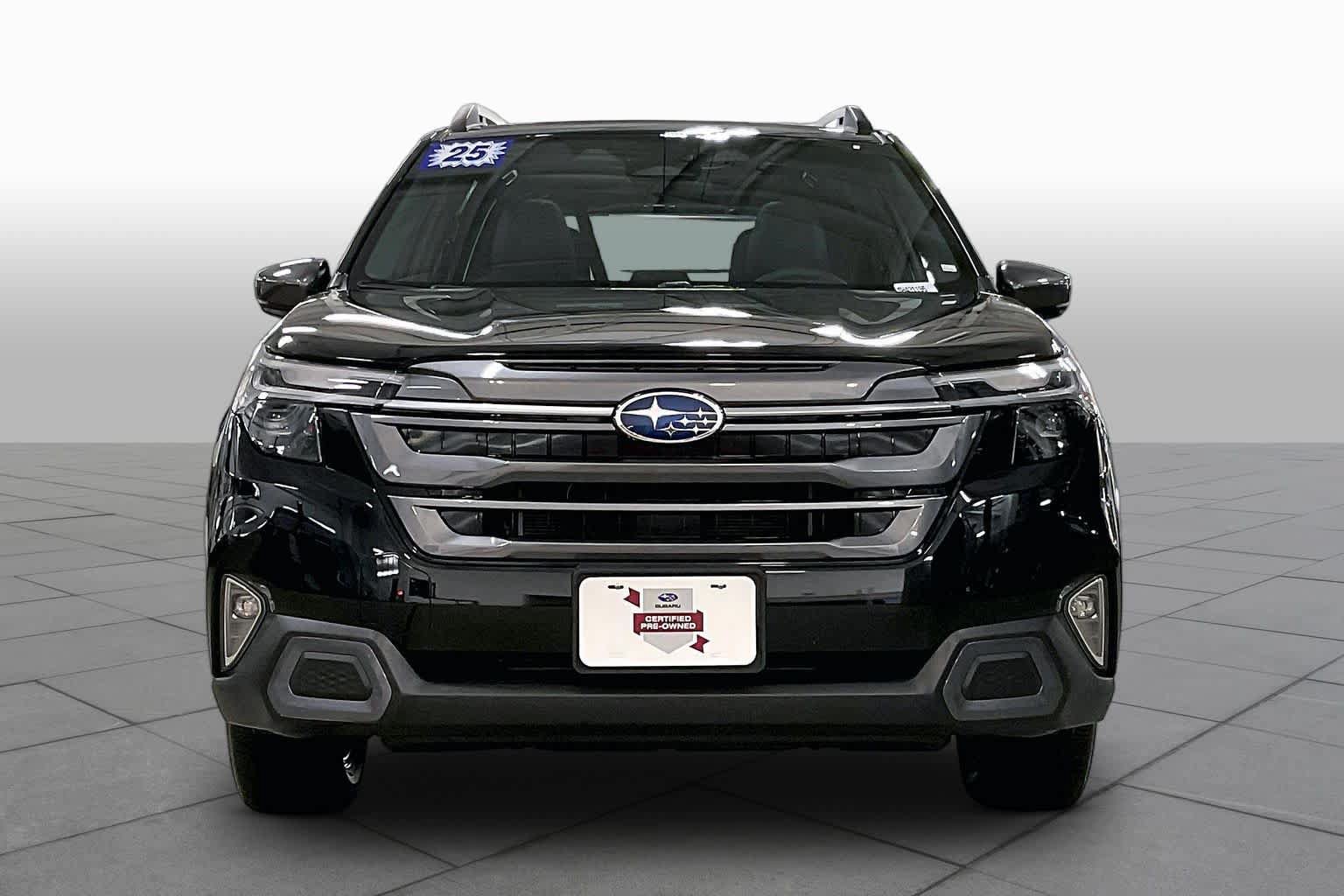 Used 2025 Subaru Forester Limited AWD/4WD image 4