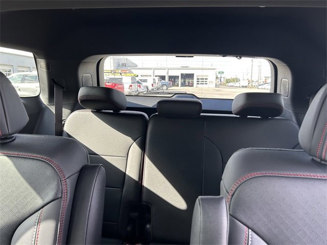 New 2026 Chevrolet Traverse RS w/ LPO, Floor Liner Package image 13