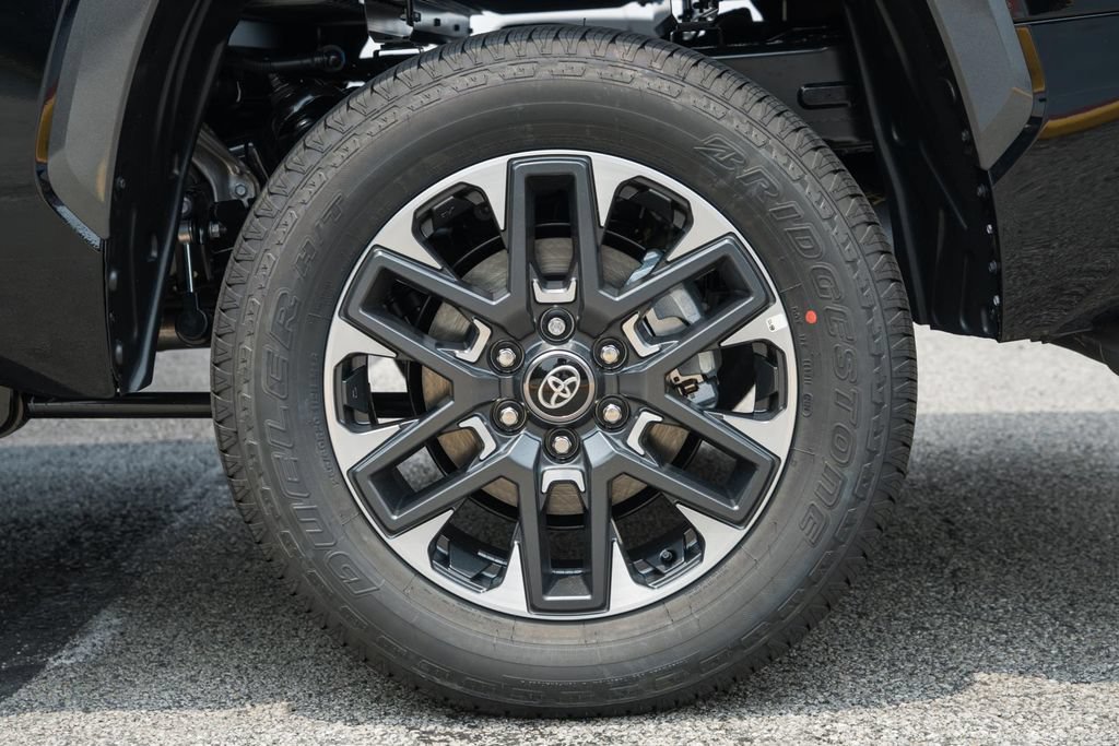 New 2026 Toyota Tundra Limited AWD/4WD image 18