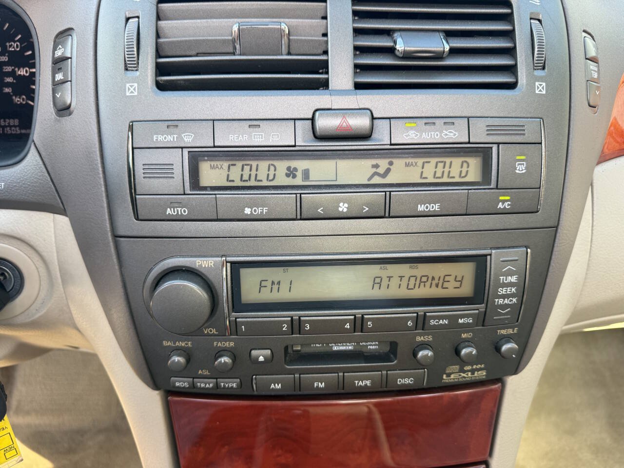 Used 2002 Lexus LS 430 RWD image 40