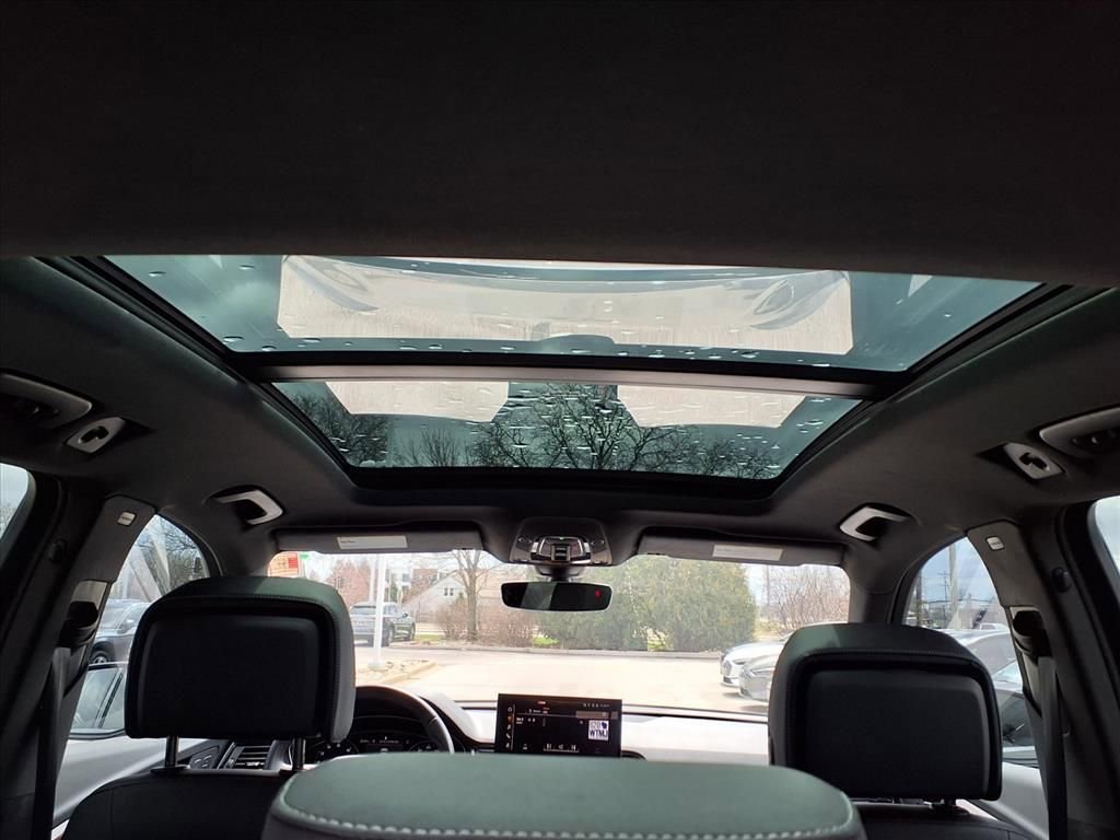 Used 2023 Audi Q5 2.0T Premium w/ Convenience Package image 12