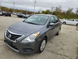 Used 2019 Nissan Versa S image 4