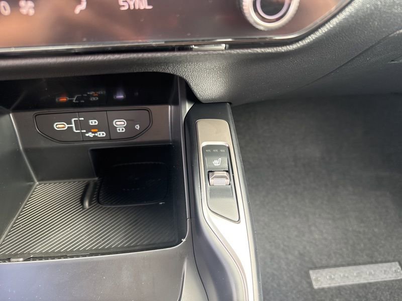 New 2026 Kia Sorento S w/ S Panoramic Sunroof Package image 41