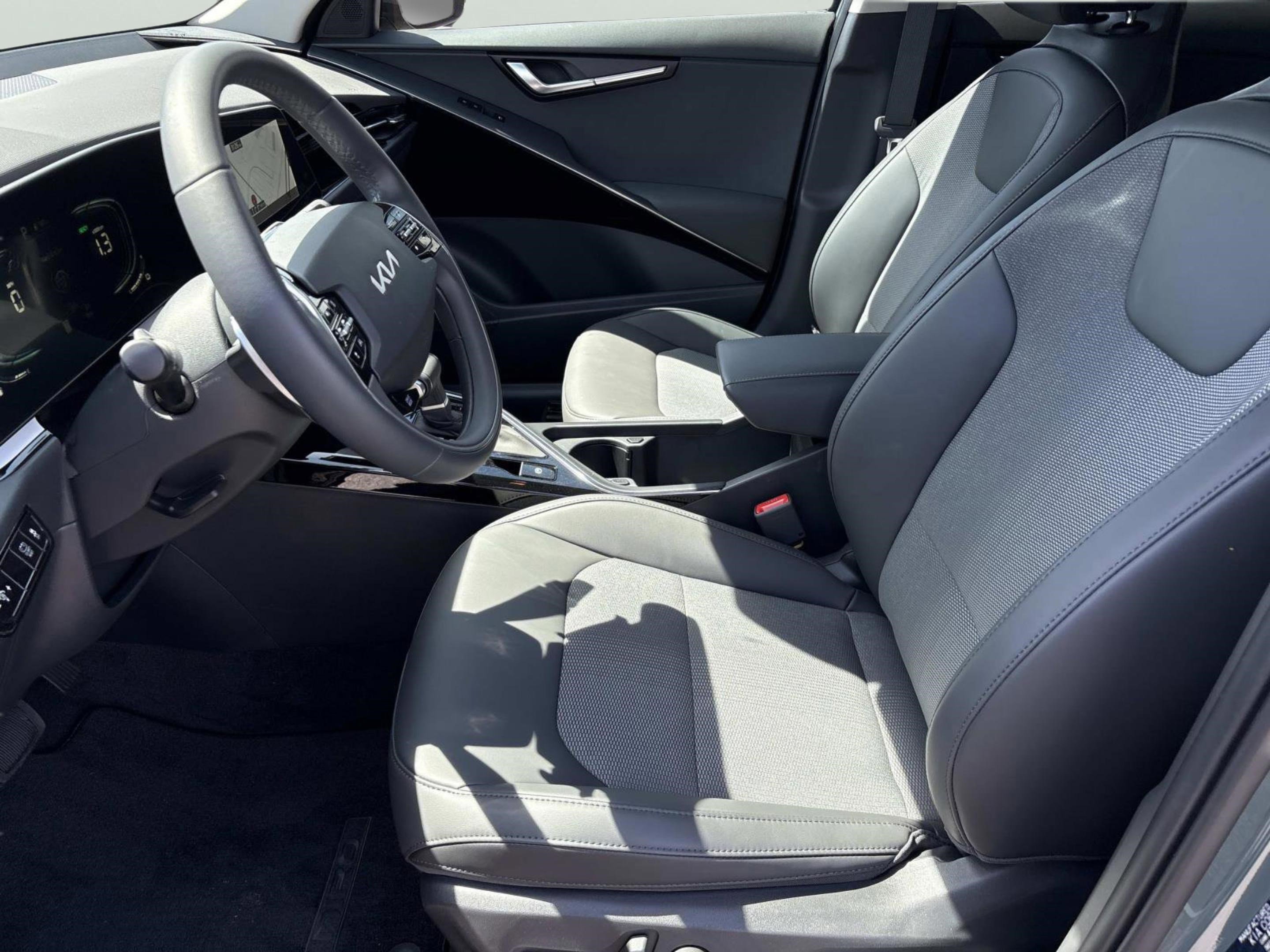 New 2026 Kia Niro EX image 21