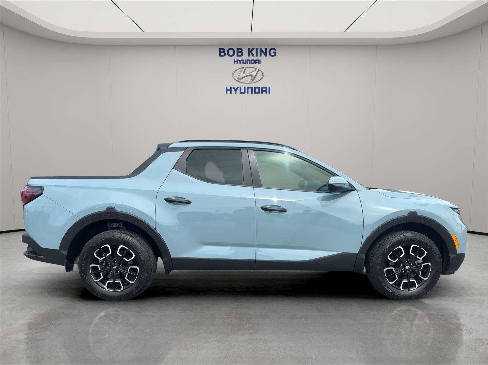 Used 2023 Hyundai Santa Cruz SEL w/ Activity Package image 6