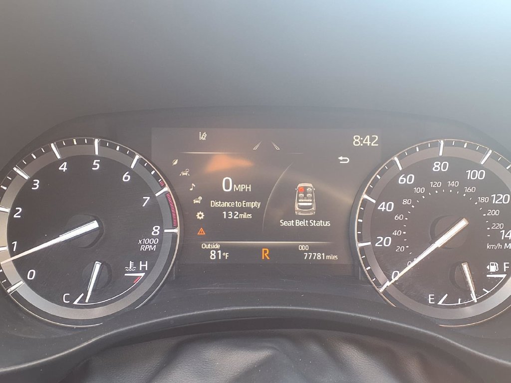 Used 2021 Toyota Highlander Limited FWD image 14