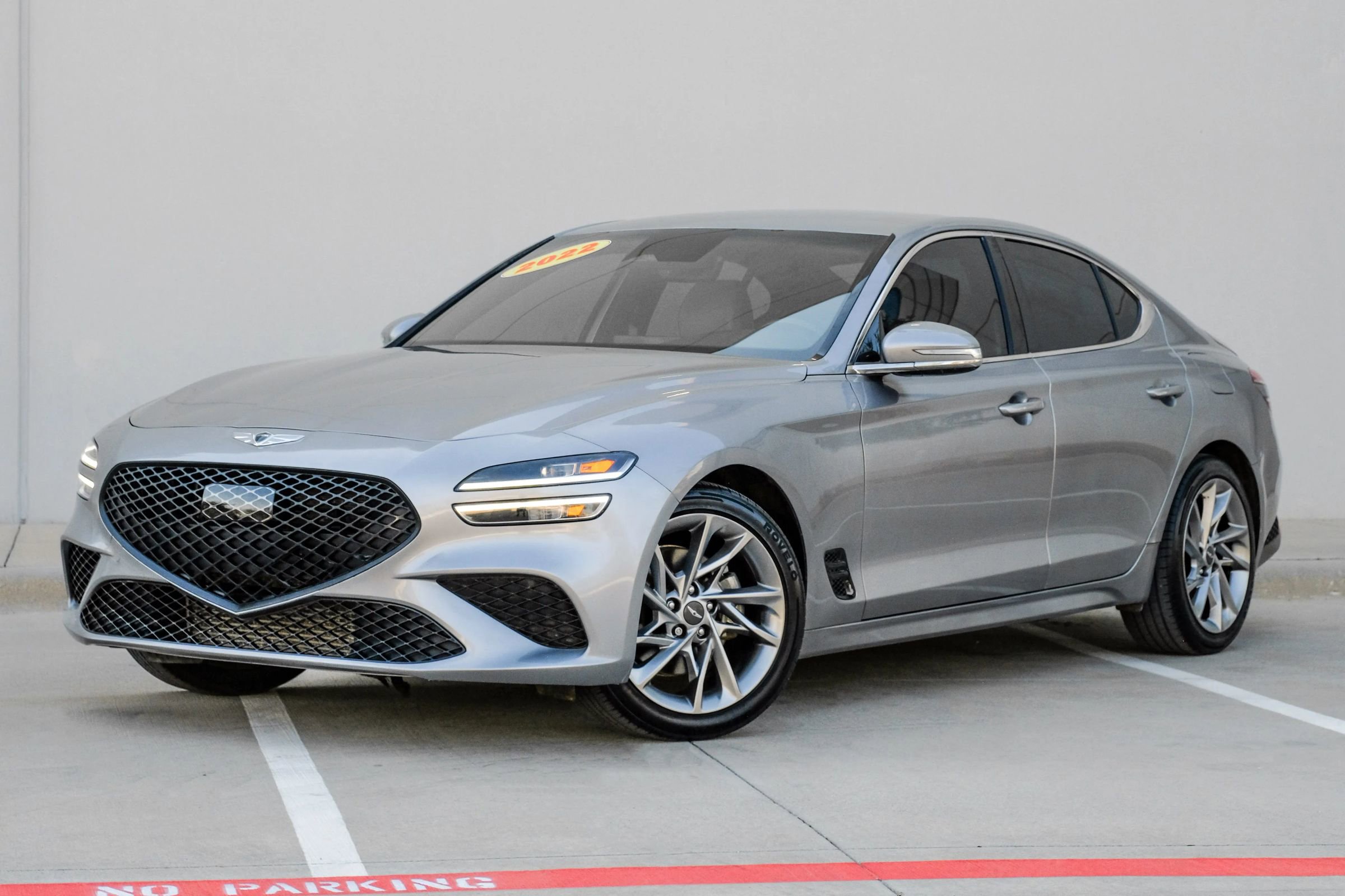 Used 2022 Genesis G70 2.0T image 13