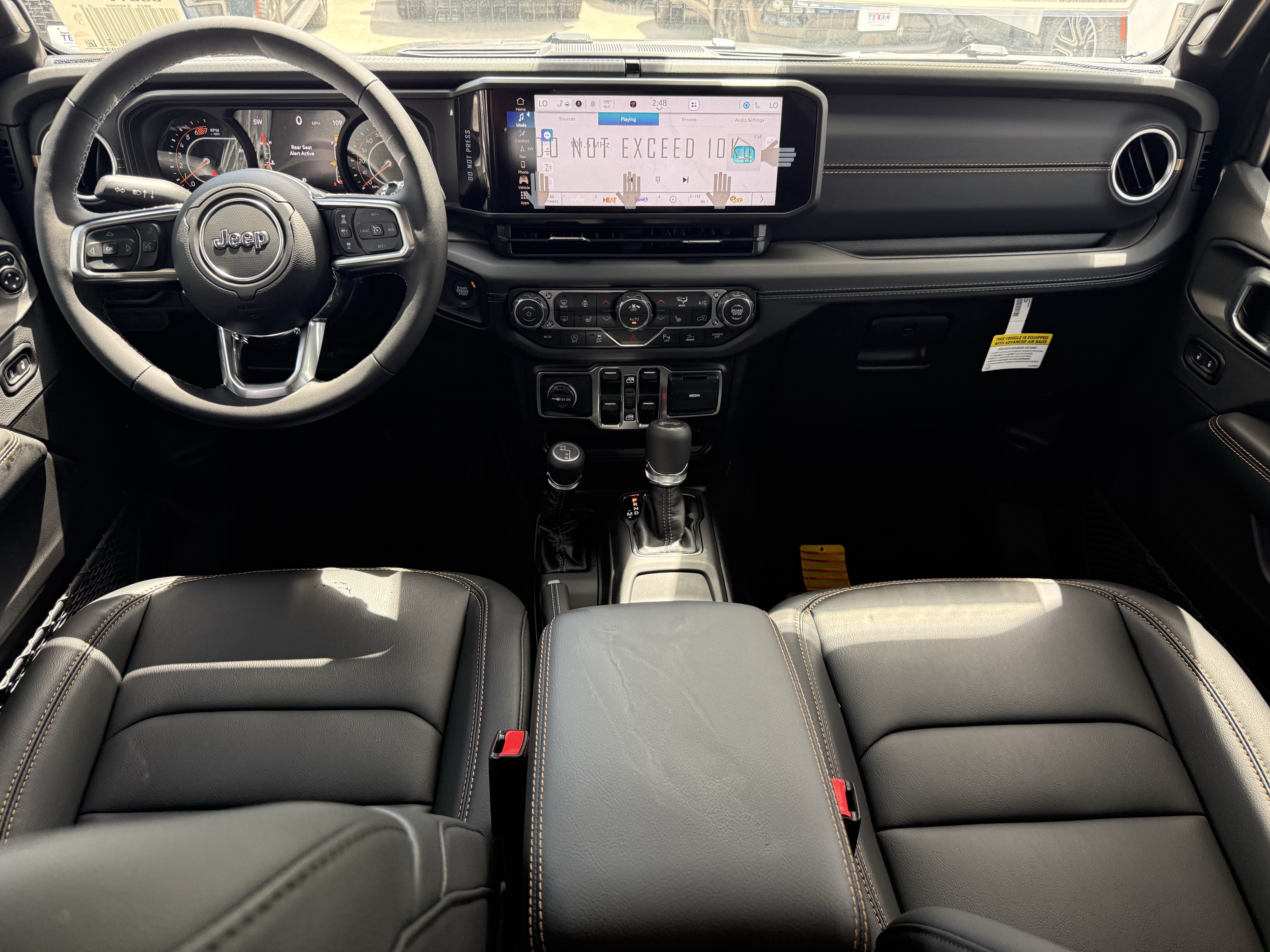 New 2026 Jeep Wrangler Unlimited Sahara AWD/4WD image 10