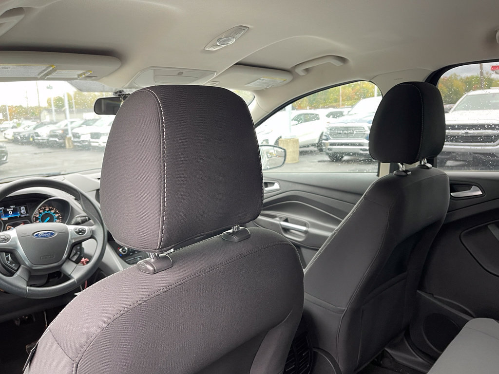 Used 2014 Ford Escape SE w/ Equipment Group 201A FWD image 8