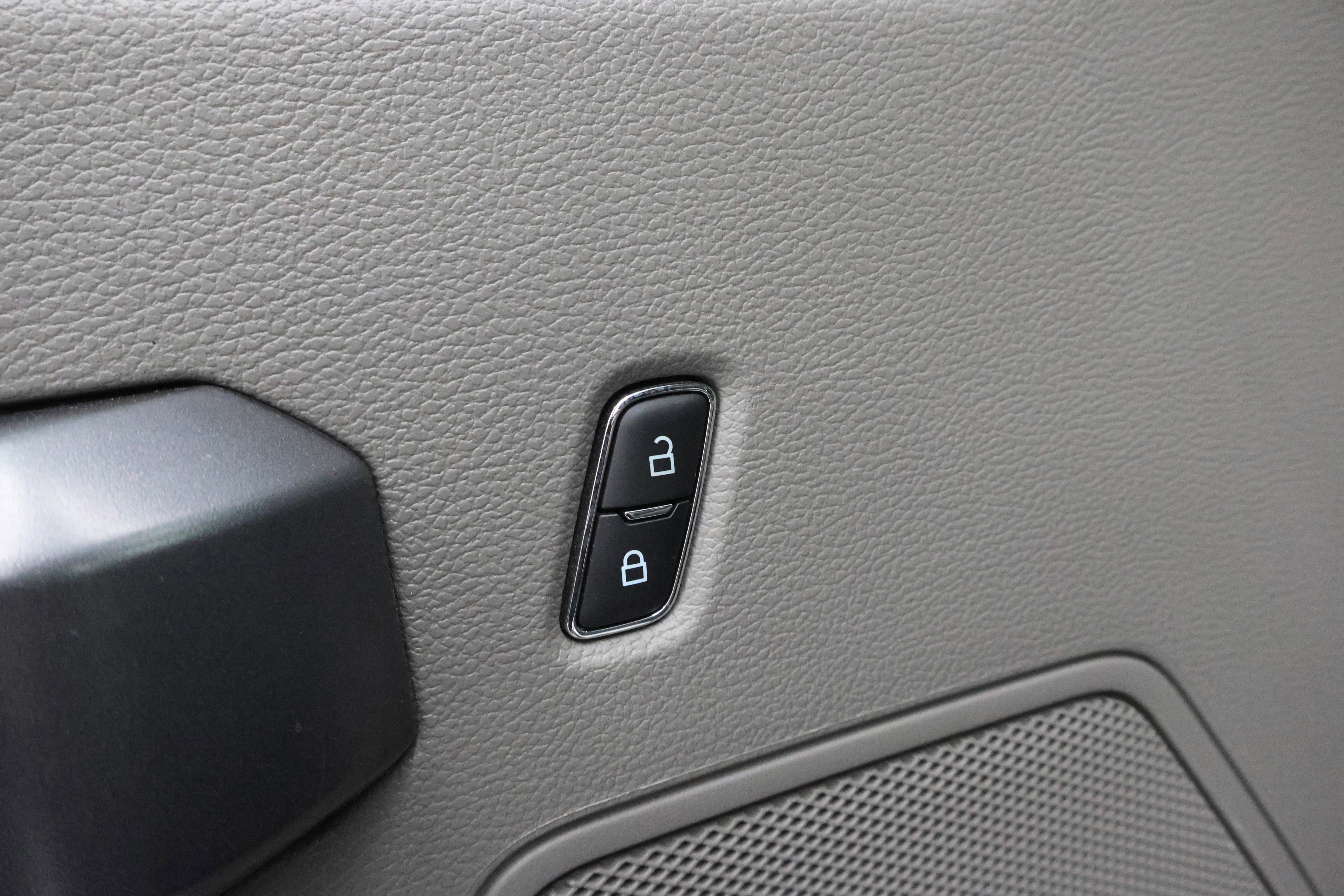 Used 2022 Ford F250 XLT w/ Black Appearance Package image 41